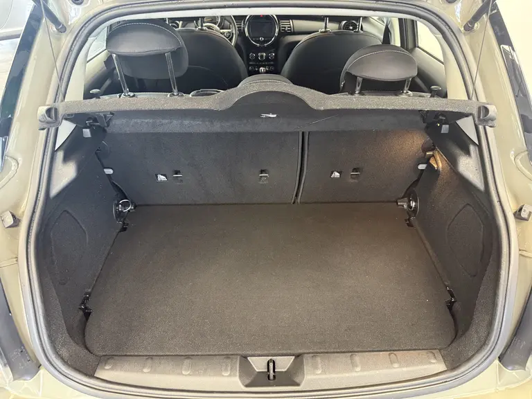 MINI Mini 1.5 One Salt 5-Drs. Airco CruiseControl Navigatie afbeelding 23