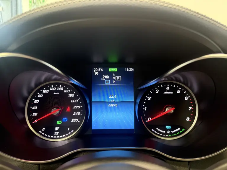 Mercedes-Benz GLC Coupé 300e 4MATIC Business Solution AMG Panoramadak PDC Achteruitrijcamera !! 2e Pinksterdag zijn wij geopend van 12.00 tot 17.00u !! afbeelding 15