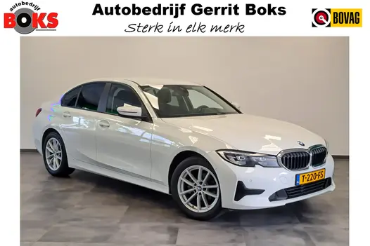 BMW 3 Serie 318i Executive Navigatie Clima Cruise PDC LM 157 PK! 24 maanden garantie mogelijk (*vraag naar de voorwaarden)