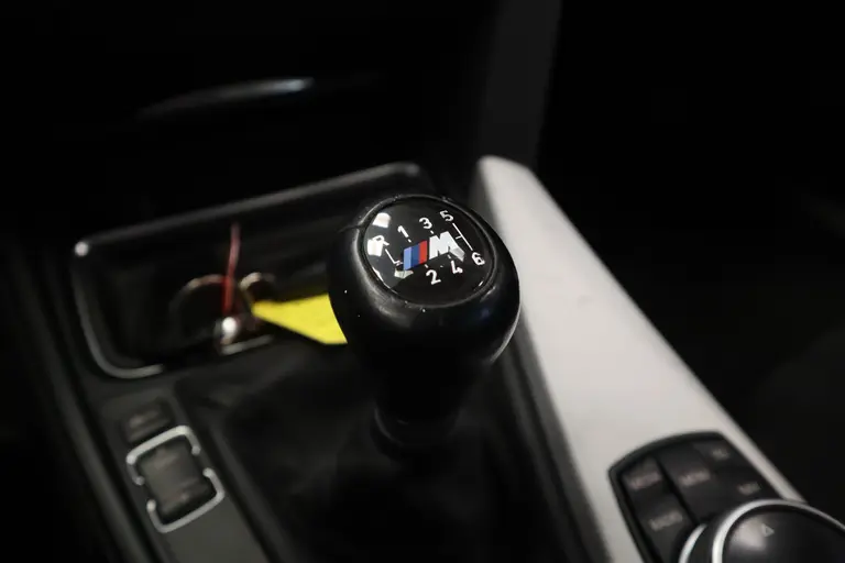 BMW 3-serie 316i Executive Cruise/Climate Navi M-Sport NAP Dealer onderhouden afbeelding 15
