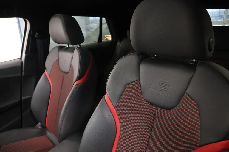 Audi Q2 35 TFSI S Edition S-Line Panoramadak 19lmv Navigatie CruiseControl 2 Jaar garantie mogelijk* ( vraag naar de voorwaarde) afbeelding 10