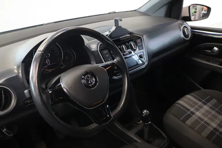 Volkswagen up! 1.0 BMT 5-Drs. Airco Bluetooth Lmv * 2e Paasdag zijn wij geopend van 12:00 tot 17:00uur! * afbeelding 6