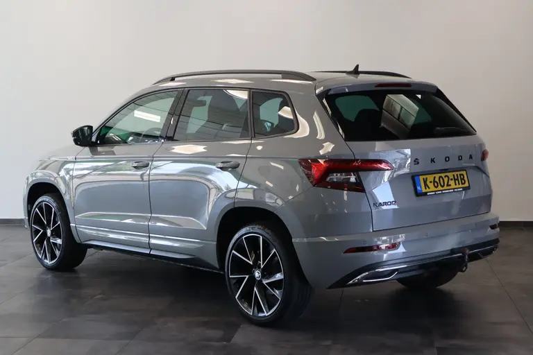 Skoda Karoq 1.5 TSI ACT Sportline Business CruiseControl Trekhaak Full-led 24 maanden garantie mogelijk (*vraag naar de voorwaarden) afbeelding 3