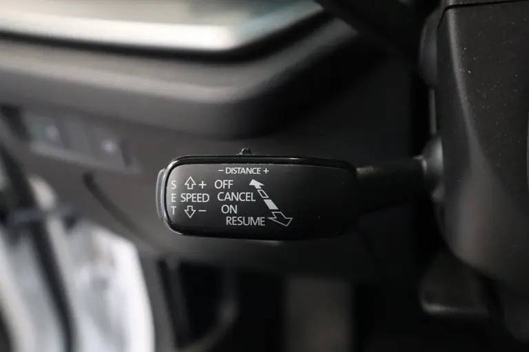 Skoda Octavia Combi 1.4 TSI iV PHEV Business Edition Panoramadak Navigatie Full-led afbeelding 13