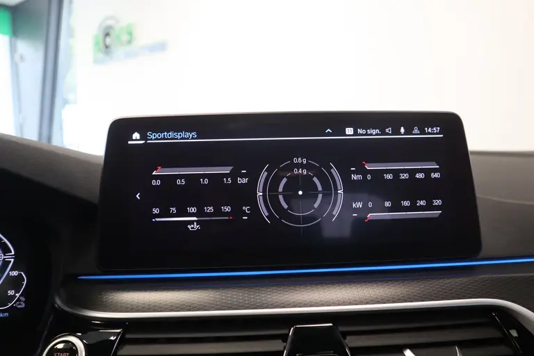 BMW 5 Serie 545e xDrive High Executive Edition M-sport Schuif/kantel dak Harman/Kardon afbeelding 22