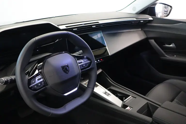 Peugeot 308 SW 1.6 Plug-in Hybrid 180 Allure Navigatie 17LMV PDC VCP Cruise Control Stoel/ Stuur Verwarming afbeelding 8