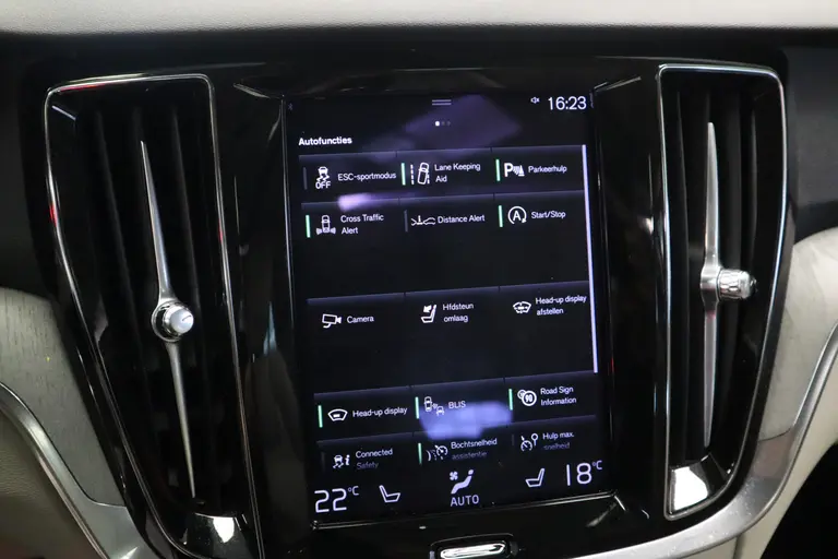 Volvo V60 2.0 B3 Inscription Panoramadak Navigatie Adaptive-Cruise afbeelding 12