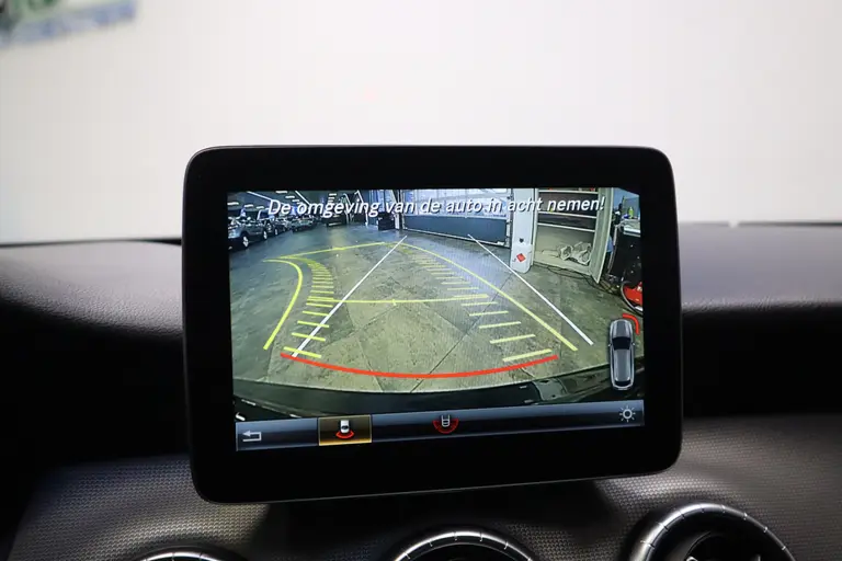 Mercedes-Benz CLA-Klasse Shooting Brake 180 Business Solution Navigatie CruiseControl 18'lmv afbeelding 19