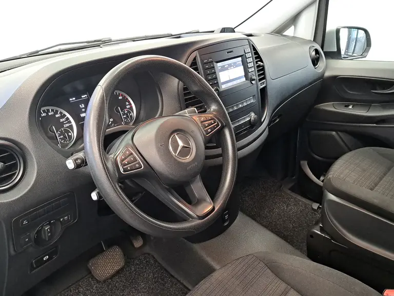 Mercedes-Benz Vito 114 CDI Lang DC Comfort Navigatie Airconditioning 5P Trekhaak Camera 17"LM afbeelding 8