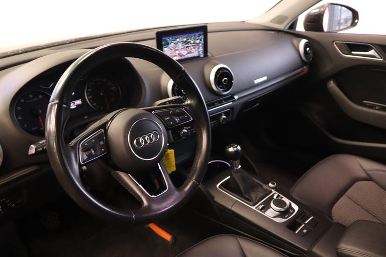 Audi A3 Limousine 1.4 TFSI CoD Design Pro Line Navigatie Clima Xenon Cruise Camera PDC LM  150 PK! afbeelding 8