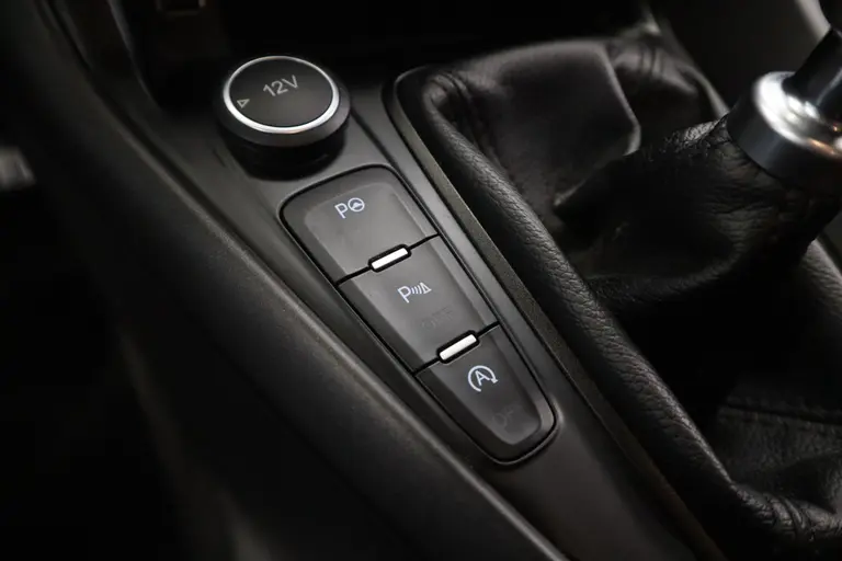 Ford FOCUS Wagon 1.5 ST-Line Navigatie CruiseControl Trekhaak NAP afbeelding 13