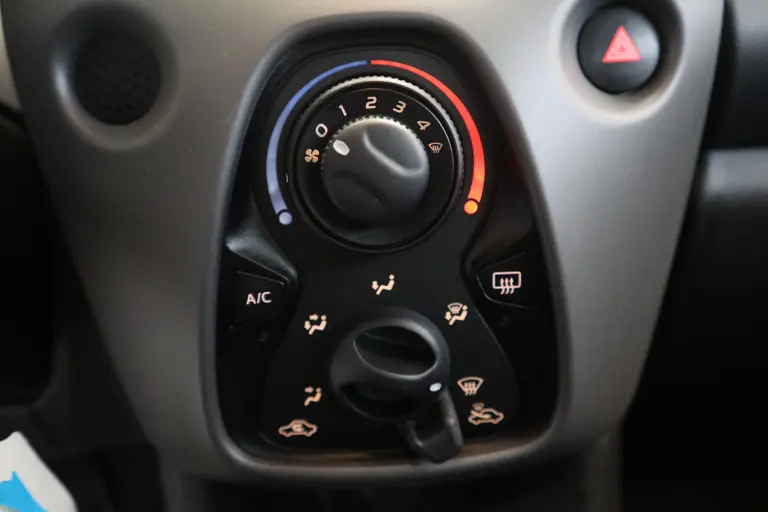 Peugeot 108 1.0 e-VTi Active 5-Drs. Airco afbeelding 9