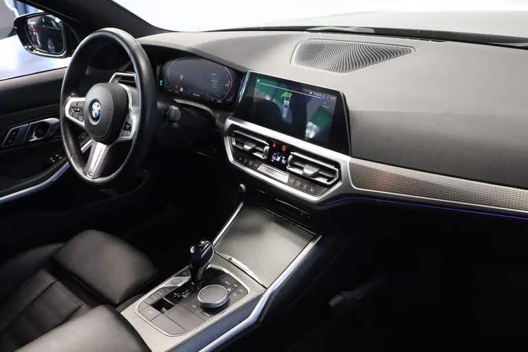 BMW 3 Serie Touring 320i High Executive Edition 184pk Navigatie Luxe Volleder Cruise Control Stoelverwarming sfeerverlichting afbeelding 22
