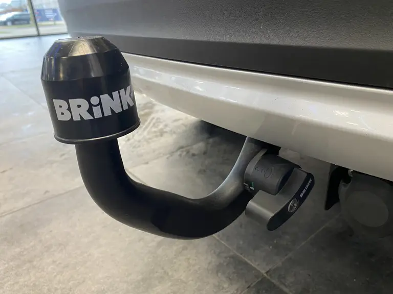 Volvo XC40 2.0 T4 Momentum Navigatie Full-led Trekhaak afbeelding 5