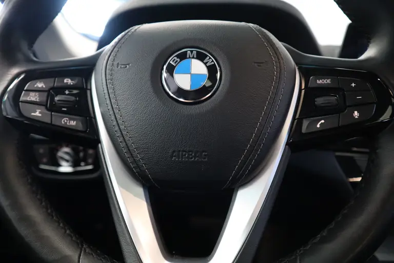 BMW 5 Serie 530e iPerformance High Executive Panoramadak VCP, Climate Control, Cruise Control, Lane Assist, afbeelding 14