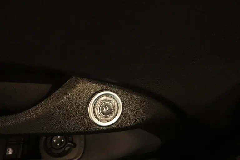 Fiat 500E CABRIO Navigatie CruiseControl 16'lmv NAP! 2 jaar garantie mogelijk* (vraag naar de voorwaarden) afbeelding 13