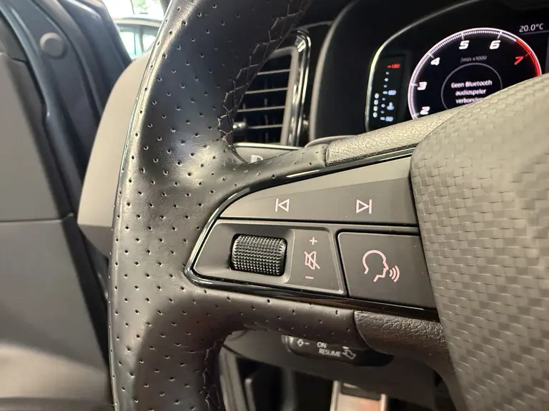 CUPRA Ateca 2.0 TSI 4DRIVE 300pk! Adaptive Cruise Navigatie Full-led !! 2e Pinksterdag zijn wij geopend van 12.00 tot 17.00u !! afbeelding 20