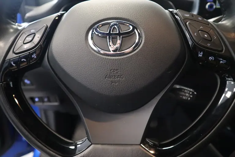Toyota C-HR 1.8 Hybrid Bi-Tone Keyless Go & Start afbeelding 10