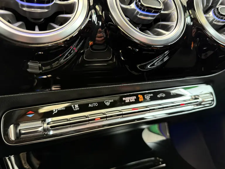 Mercedes-Benz CLA-Klasse 200 AMG Line Panoramadak Full-led Sfeerverlichting * 2e Paasdag zijn wij geopend van 12:00 tot 17:00uur! * afbeelding 18