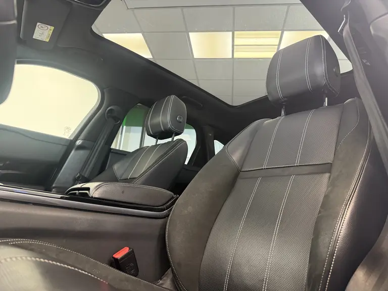 Land Rover Range Rover Velar 2.0 P250 Turbo AWD SE Cruise/Climate Panoramadak Meridian R-Dynamic afbeelding 28