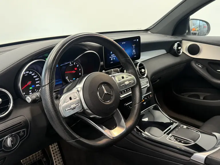 Mercedes-Benz GLC Coupé 300e 4MATIC Business Solution AMG Panoramadak PDC Achteruitrijcamera afbeelding 9