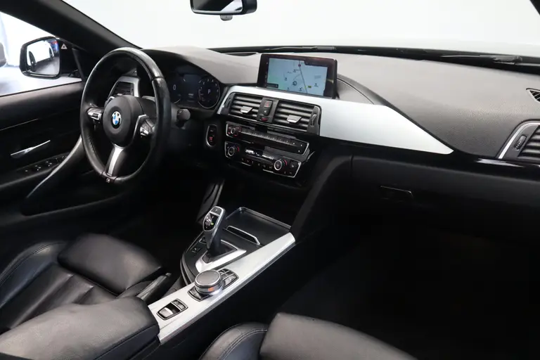 BMW 4 Serie Cabrio 420i High Executive M-sport Leder Head-up Full-led Navigatie afbeelding 25