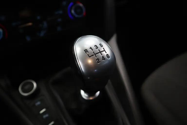Ford FOCUS Wagon 1.5 ST-Line Navigatie CruiseControl Trekhaak NAP afbeelding 10