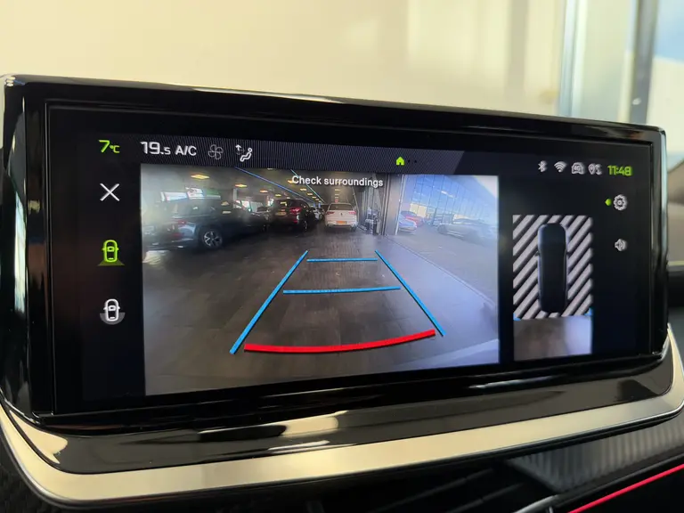 Peugeot 2008 1.2 PureTech 130 GT 130PK Navigatie Cruise Control DAB+ VCP PDC afbeelding 19