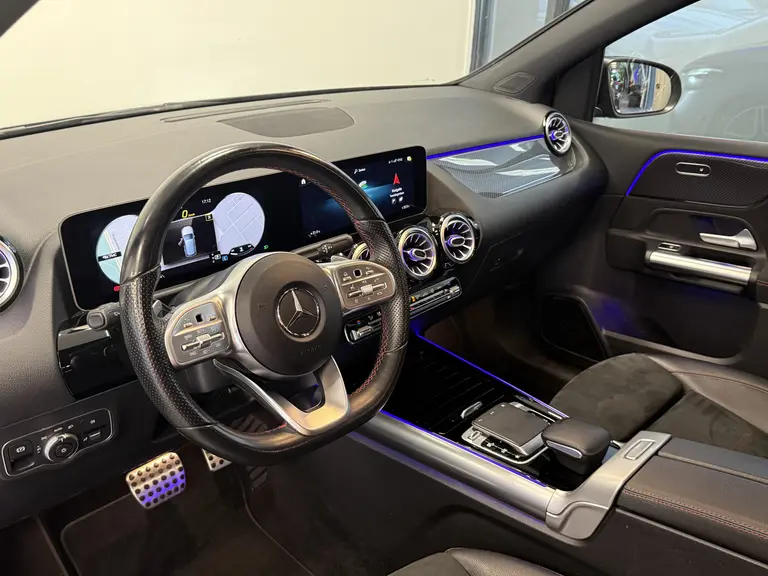 Mercedes-Benz B-Klasse 200 Premium 163 PK Climate Control Navigatie Widescreen Sfeerverlichting Flipper schakeling afbeelding 7