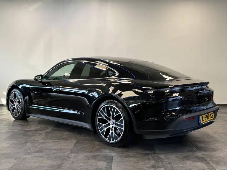 Porsche Taycan 4S Performance 84 kWh Panoramadak Sport-Chrono Warmtepomp afbeelding 3