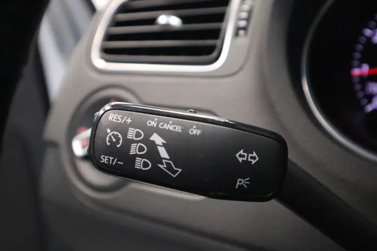 Volkswagen Polo 1.2 TSI Comfortline AIrco, 15LMV Cruise Control afbeelding 9