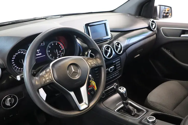 Mercedes-Benz B-Klasse 200 Ambition Panoramadak Climate Comtrol Trekhaak, PDC afbeelding 9