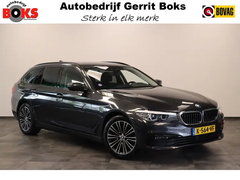 BMW 5 Serie Touring 520i High Executive Navigatie CruiseControl 18LMV Stoel / Stuur verwarming el trekhaak afbeelding 1
