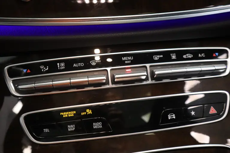 Mercedes-Benz E-Klasse 300 e AMG Line PDC ACC Schuifkanteldak 360 Camera 19''lm afbeelding 16