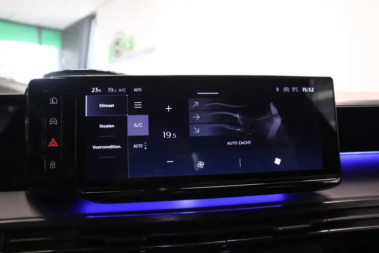 Lancia Ypsilon Edizione Cassina Limitata 51 kWh 5-Drs. Full-led Navigatie Massagestoel afbeelding 7