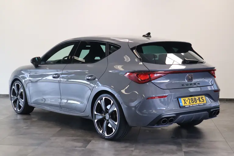 CUPRA Leon 2.0 TSI  VZ Performance 7 Automatic 300PK Panoramadak Navigatie Apple-CarPlay 19'lmv VCP PDC Beats Audio afbeelding 3