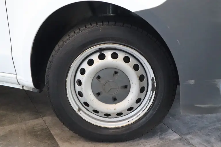 Mercedes-Benz Vito 111 CDI Airco Trekhaak Imperiaal afbeelding 4