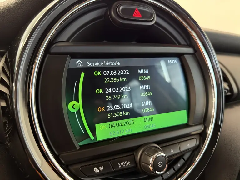 MINI Mini 1.5 One Salt 5-Drs. Airco CruiseControl Navigatie afbeelding 20
