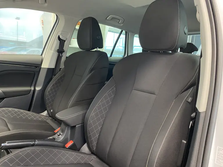 Skoda Kamiq 1.5 TSI ACT Business Edition Carplay PDC Trekhaak Automaat 150PK! 2 Jaar garantie mogelijk* ( vraag naar de voorwaarde) afbeelding 13