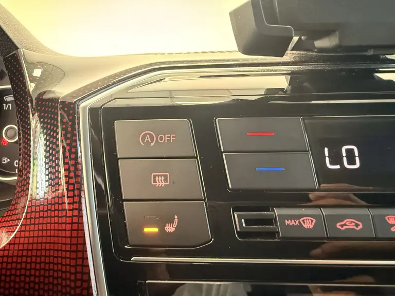 Volkswagen up! 1.0 TSI GTI 5-Drs. ClimateControl Stoelverwarming 17'lmv 24 maanden garantie mogelijk (*vraag naar de voorwaarden) afbeelding 23