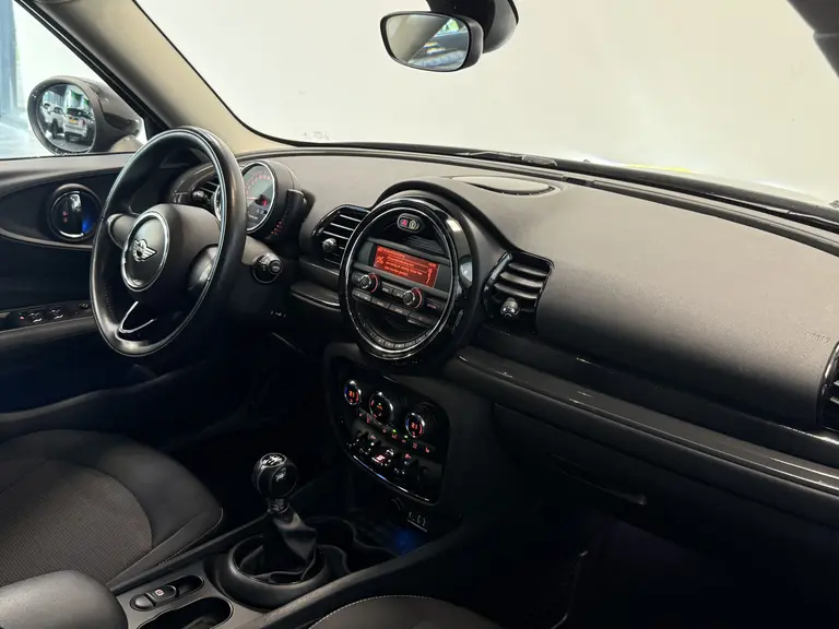 MINI Clubman 1.5 One Pepper ClimateControl 17'lmv TwoTone lak PDC * 2e Paasdag zijn wij geopend van 12:00 tot 17:00uur! * afbeelding 7