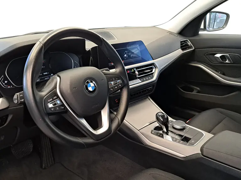 BMW 3 Serie 318i Executive Navigatie Clima Cruise PDC LM 157 PK! 24 maanden garantie mogelijk (*vraag naar de voorwaarden) afbeelding 10