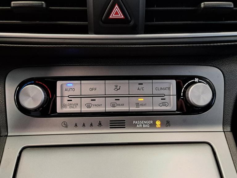 Hyundai Kona EV Premium 64 kWh Leder Navi Led Camera Clima Cruise afbeelding 17