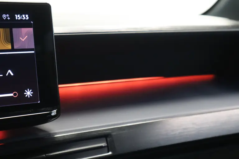 Lancia Ypsilon Edizione Cassina Limitata 51 kWh 5-Drs. Full-led Navigatie Massagestoel afbeelding 18