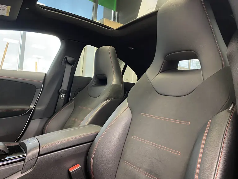Mercedes-Benz CLA-Klasse 180 Business Solution AMG Panoramadak Sfeerverlichting 18LMV Cruise control DAB+ 2 Jaar garantie mogelijk* ( vraag naar de voorwaarde) afbeelding 12