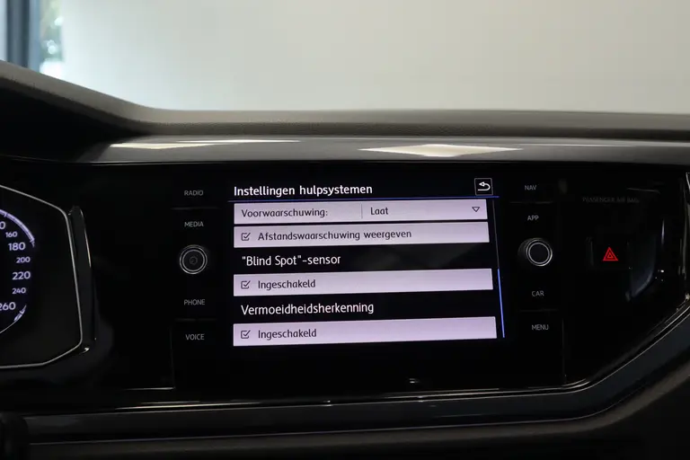 Volkswagen Polo 1.0 TSI Comfortline Panoramadak Navigatie Full-led afbeelding 17