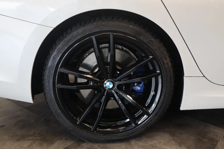 BMW 3-serie M340i xDrive High Executive Hi-Fi Laser LED 374PK! 19''LM afbeelding 4