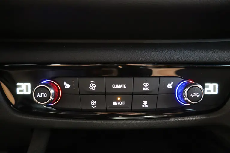 Opel Insignia Grand Sport 1.5 Turbo Business Executive BOSE Camera Lane Assist 18'' LM Keyless Go/Start afbeelding 11