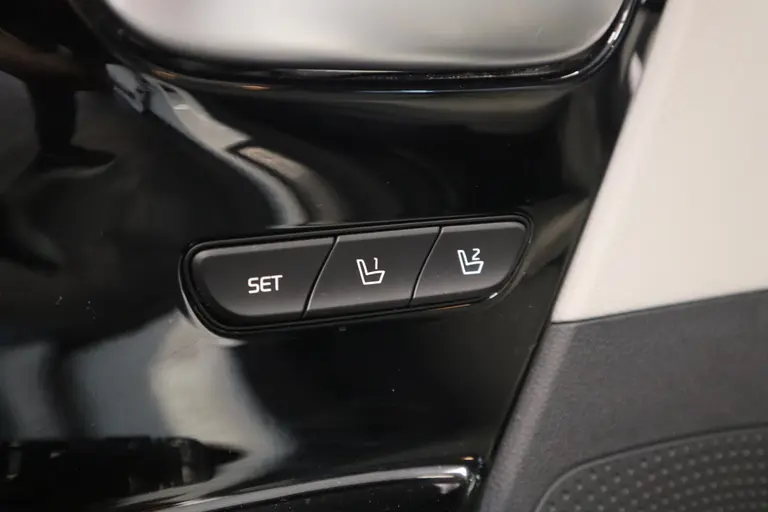 Kia Niro 1.6 GDi PHEV DynamicPlusLine Leder Navigatie Adaptive-Cruise afbeelding 12