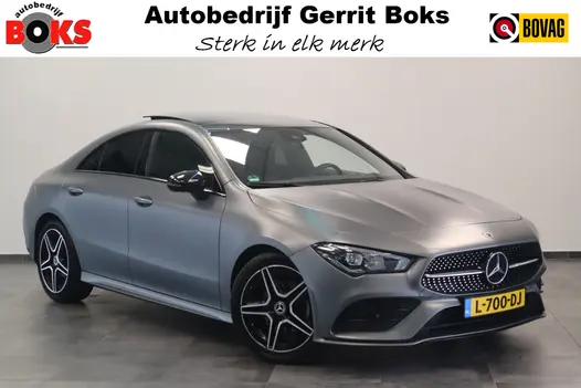 Mercedes-Benz CLA-Klasse 180 AMG Business Solution Luxery Sfeer verlichting Panoramadak, Ambi light, Navigatie, 18LMV, Matte kleur 24 maanden garantie mogelijk (*vraag naar de voorwaarden)